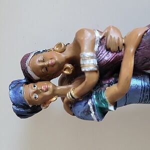 African Mother & Daughter Statue Resin Figurine